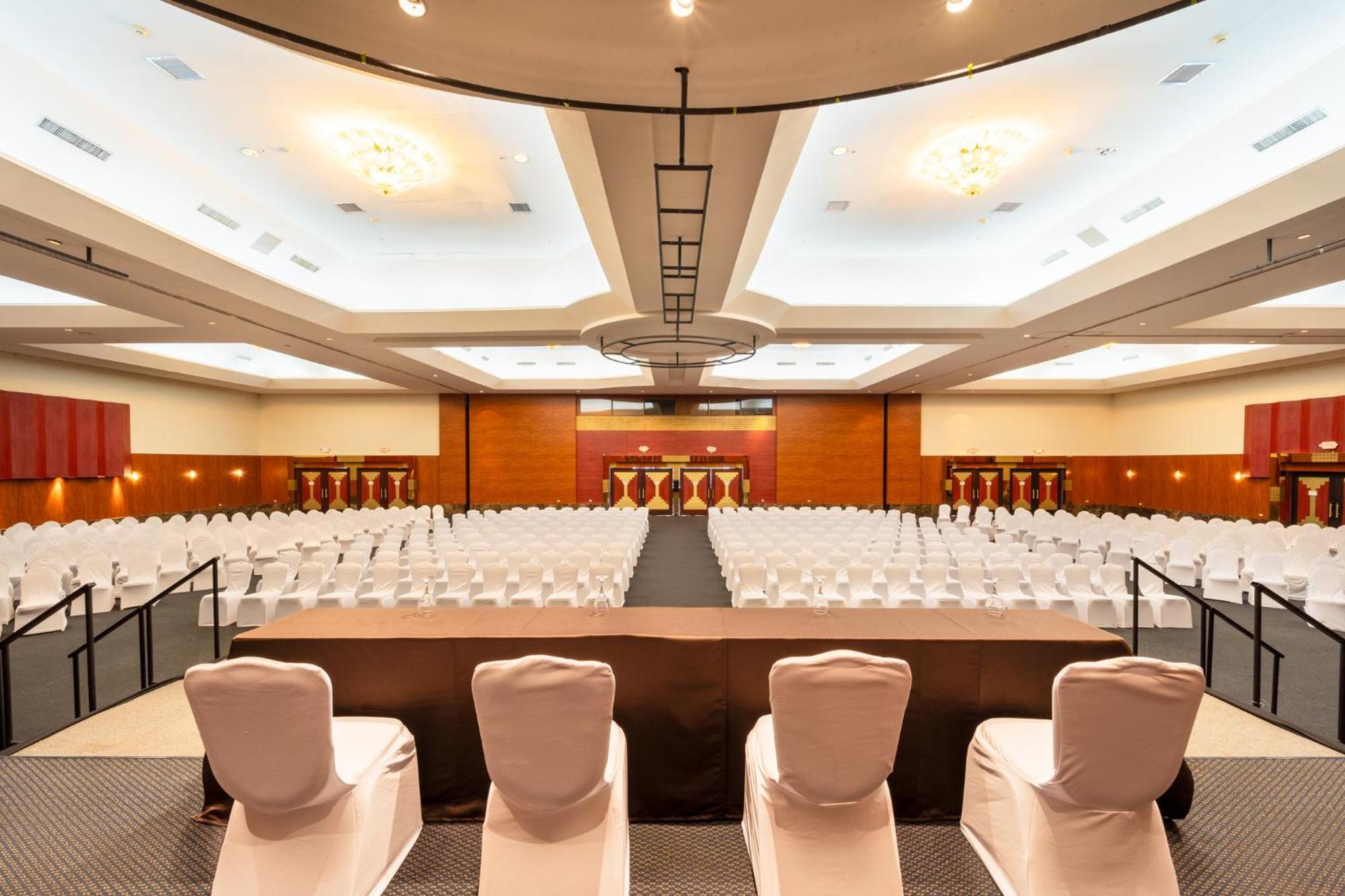Hotel Crowne Plaza Managua By Ihg Exterior foto